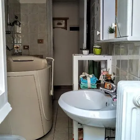 Apartment Flowers House Umberto Formia